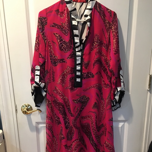 Exotic Imported Caftan Hot Pink w black white trim - Picture 1 of 4
